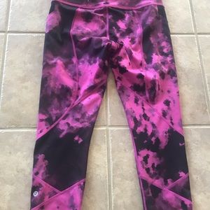 Lululemon Capri running pants